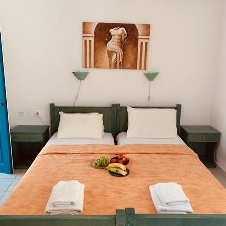 Manousos Rooms Adamantas  Ngoại thất bức ảnh