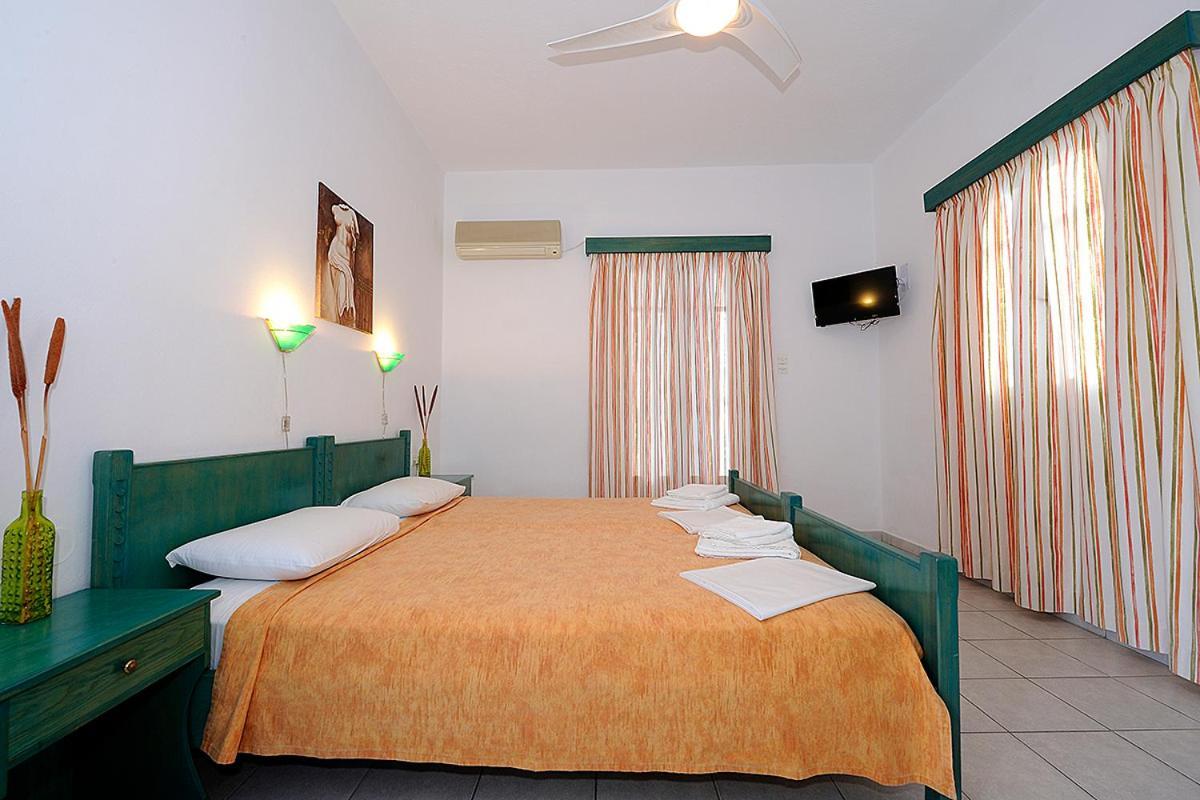Manousos Rooms Adamantas  Ngoại thất bức ảnh