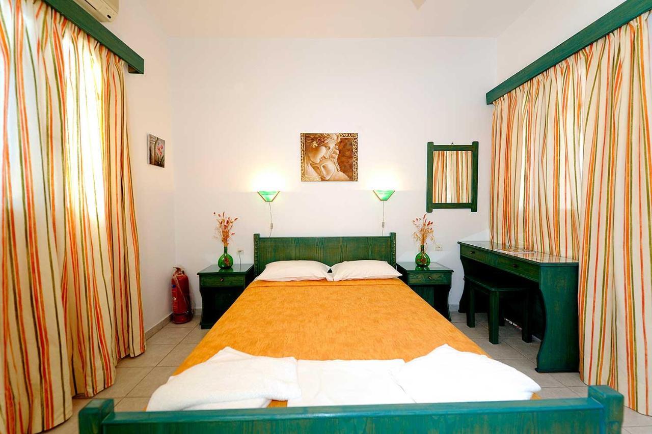 Manousos Rooms Adamantas  Ngoại thất bức ảnh
